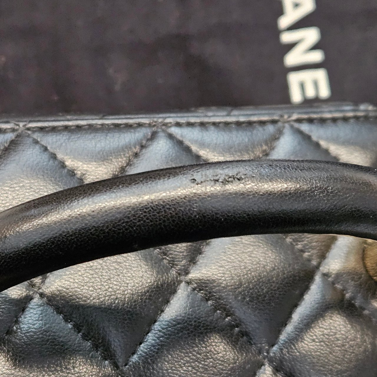 Chanel Chanel Quilted Lambskin Vanity Case Crossbody Bag Zwart