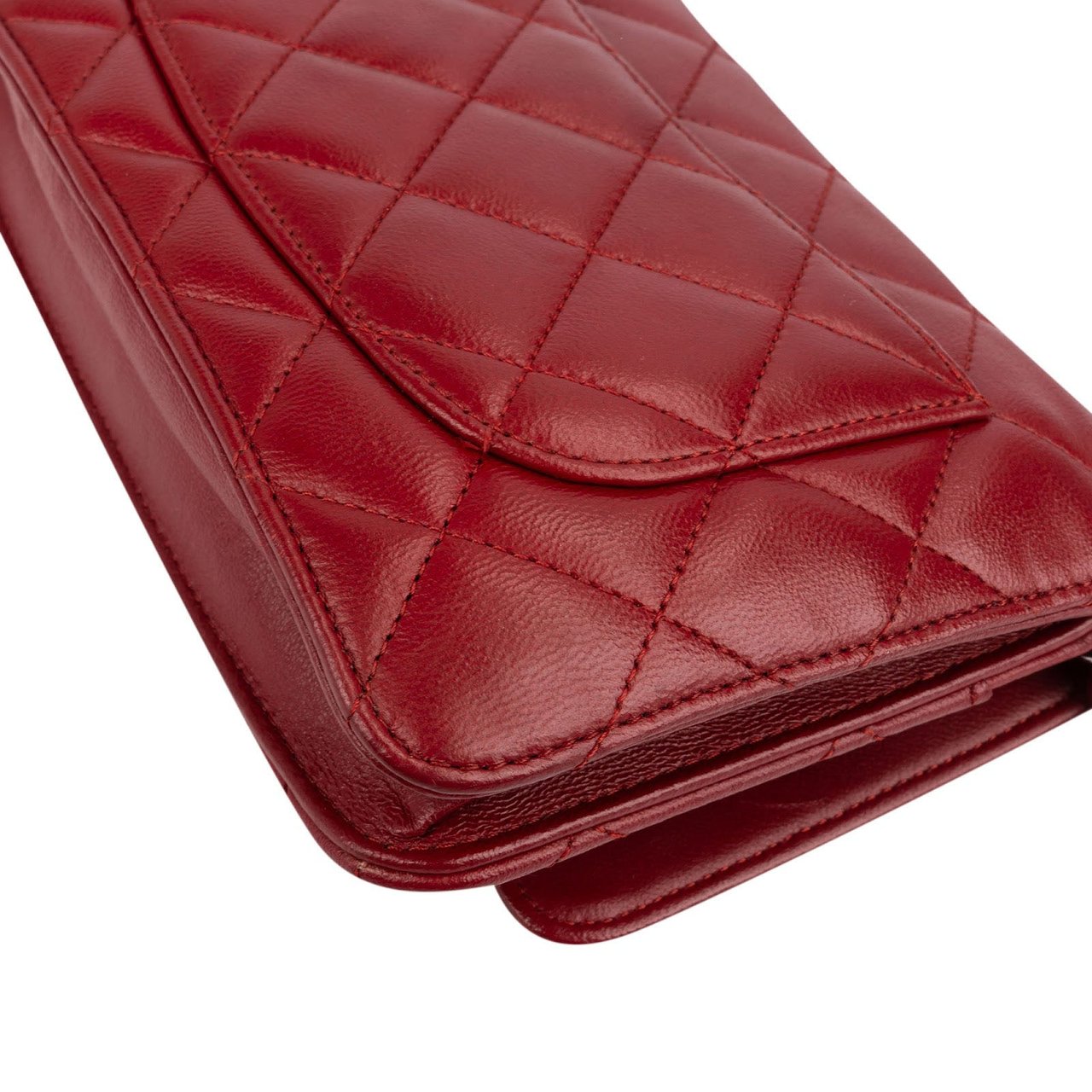 Chanel Quilted Lambskin Wallet on Chain Crossbody Bag Rood
