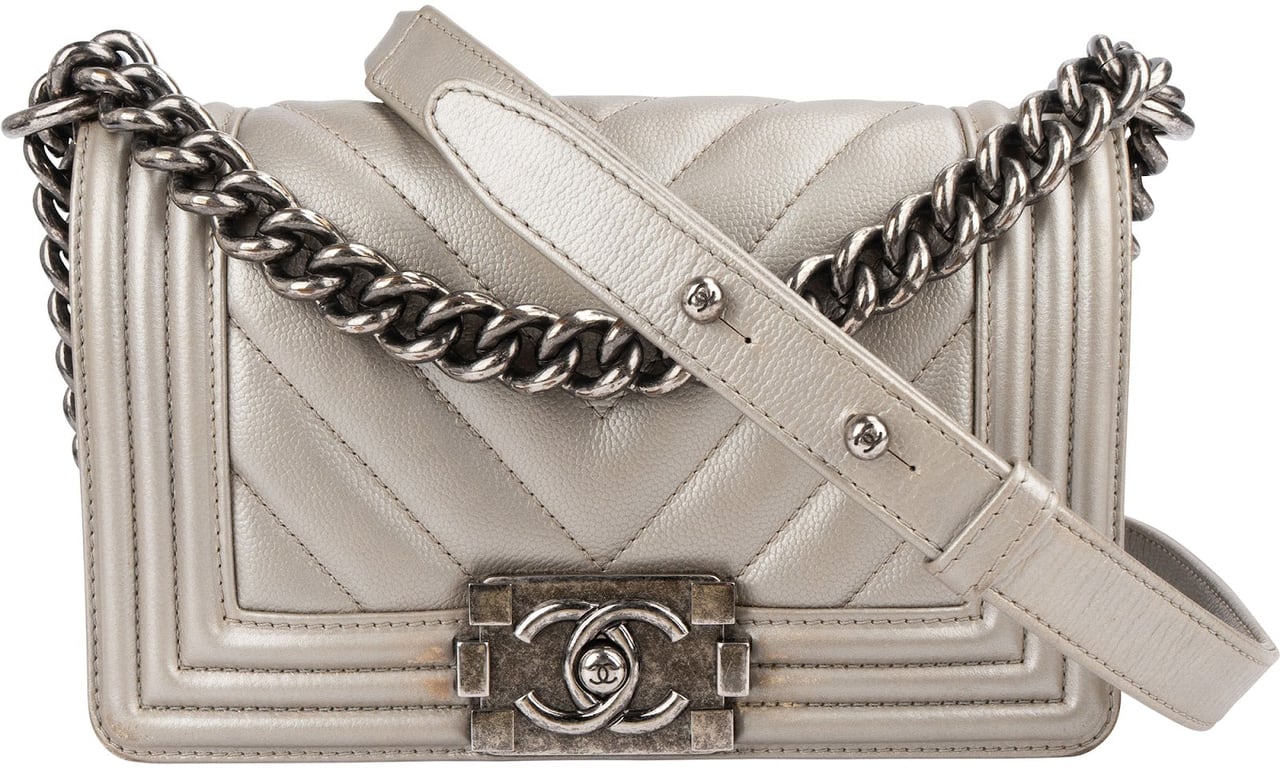 Chanel Chanel Metallic Chevron Caviar Leather Boy Single Flap Crossbody Bag Divers