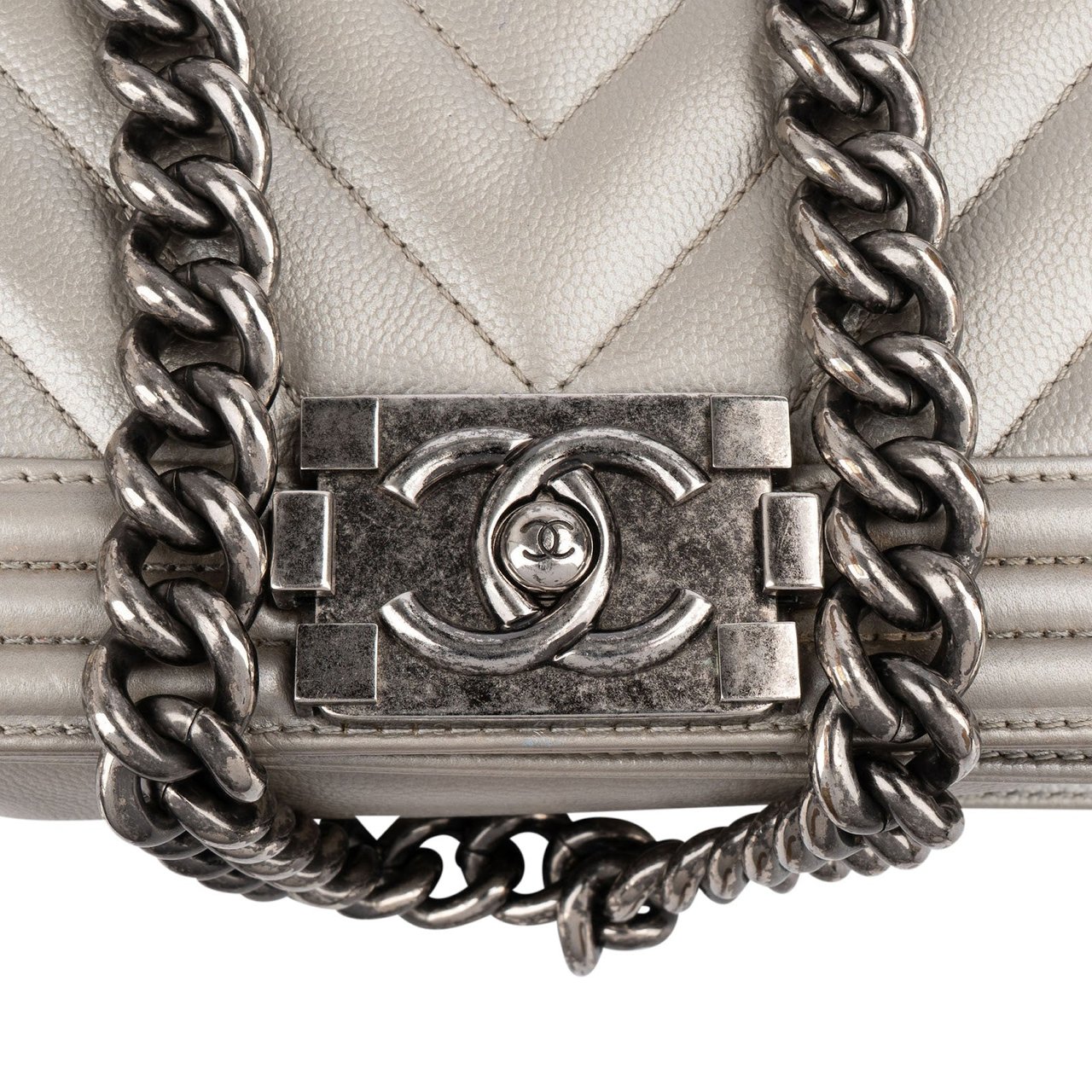 Chanel Chanel Metallic Chevron Caviar Leather Boy Single Flap Crossbody Bag Divers