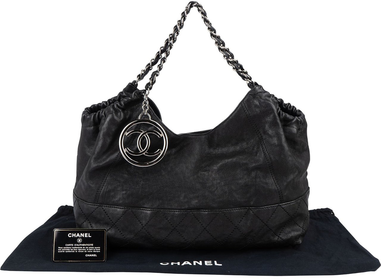 Chanel Chanel Calfskin Modern Chain CC Hobo Handbag Zwart