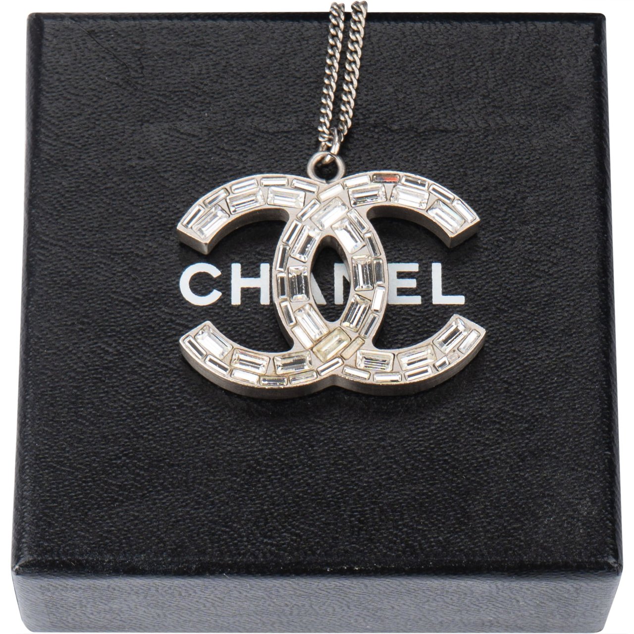 Chanel Chanel Baguette Crystal CC Necklace Divers