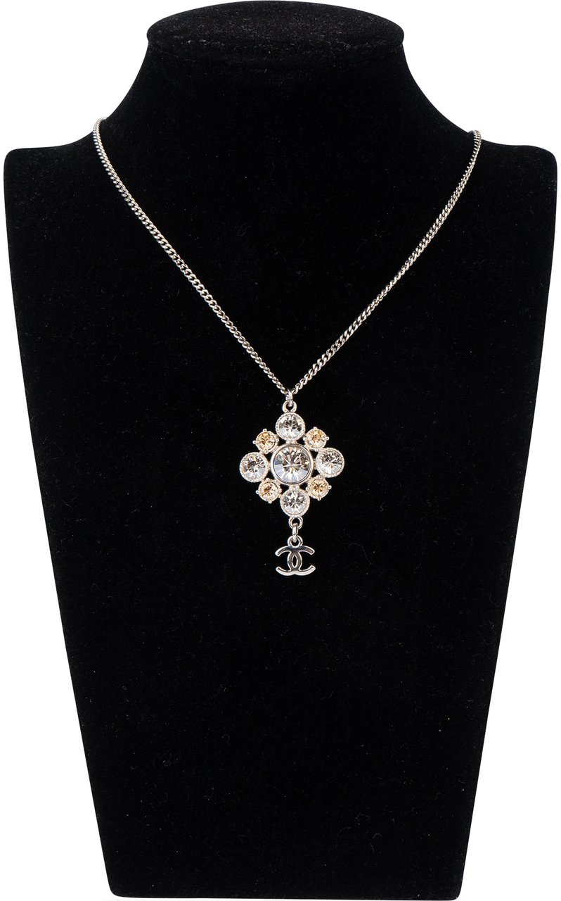 Chanel Chanel CC Crystal Medaillon Necklace Divers