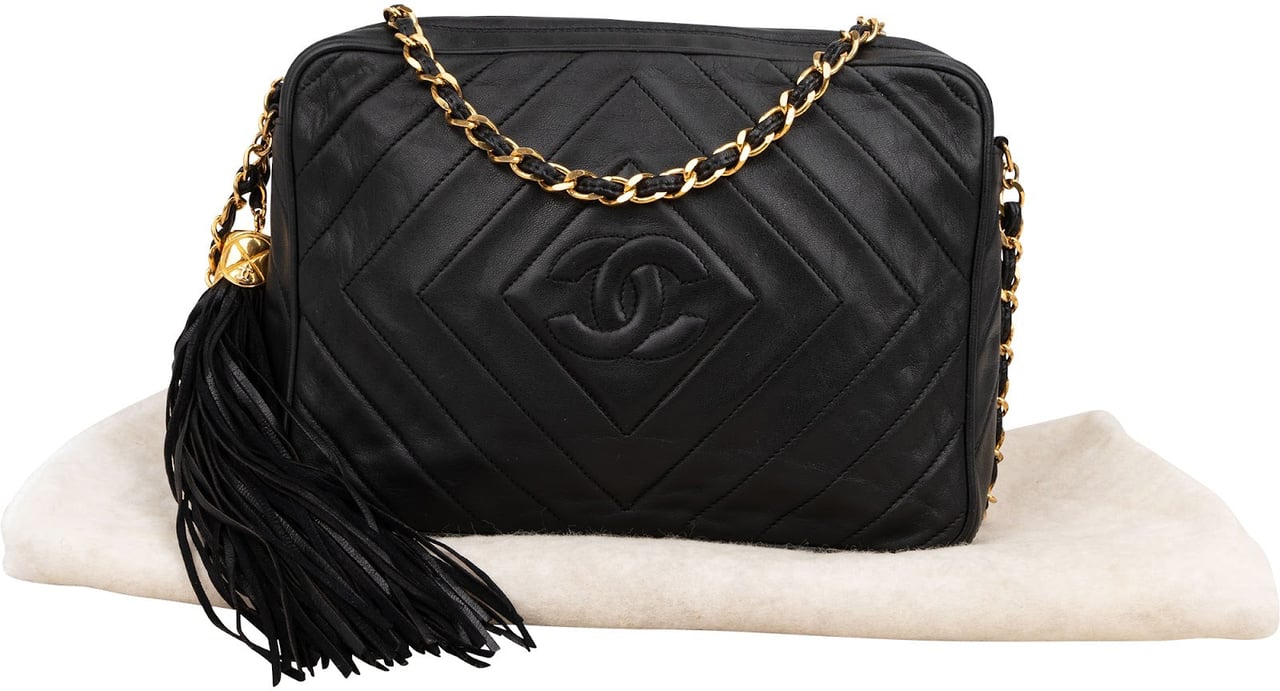 Chanel Chanel Quilted Lambskin CC Tassel Crossbody Bag Zwart