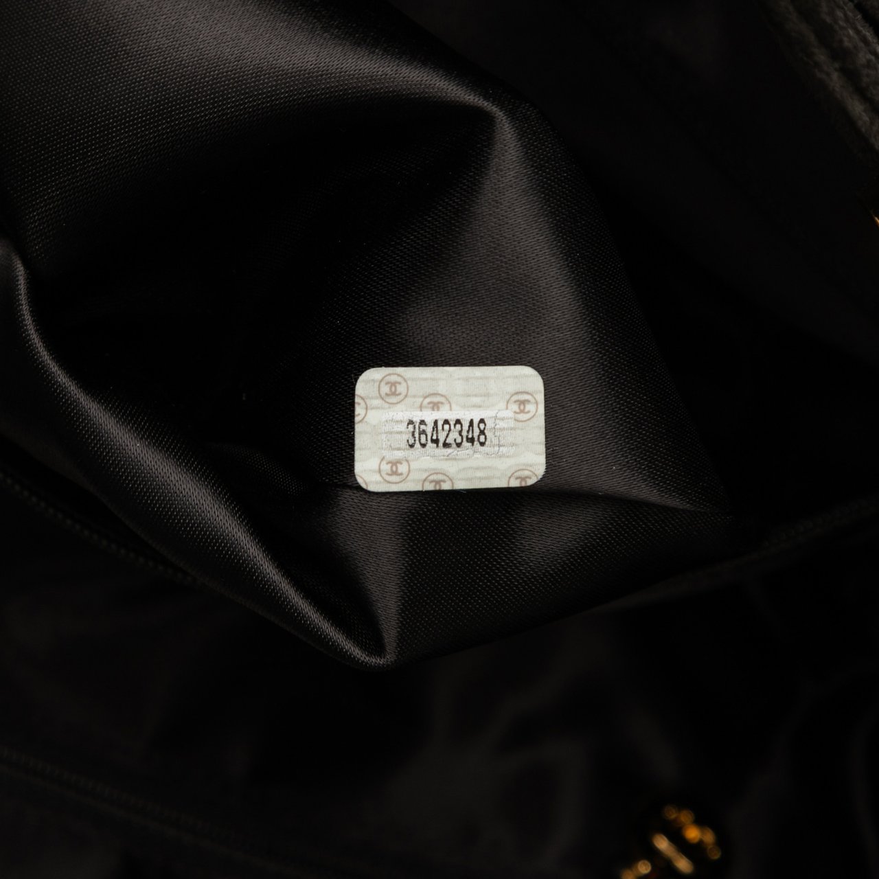 Chanel CC Suede Tote Zwart