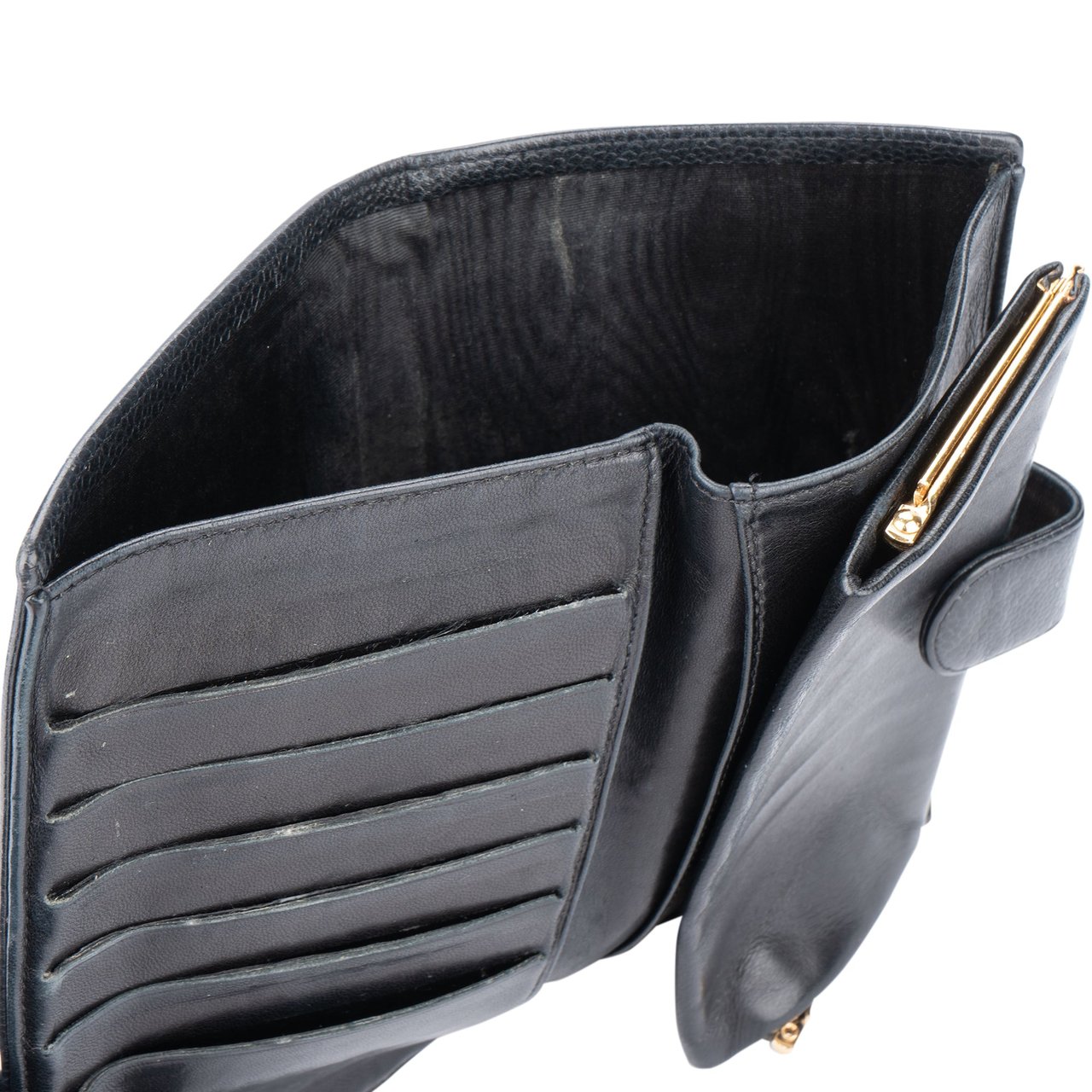 Chanel Chanel CC Caviar Leather Wallet Divers