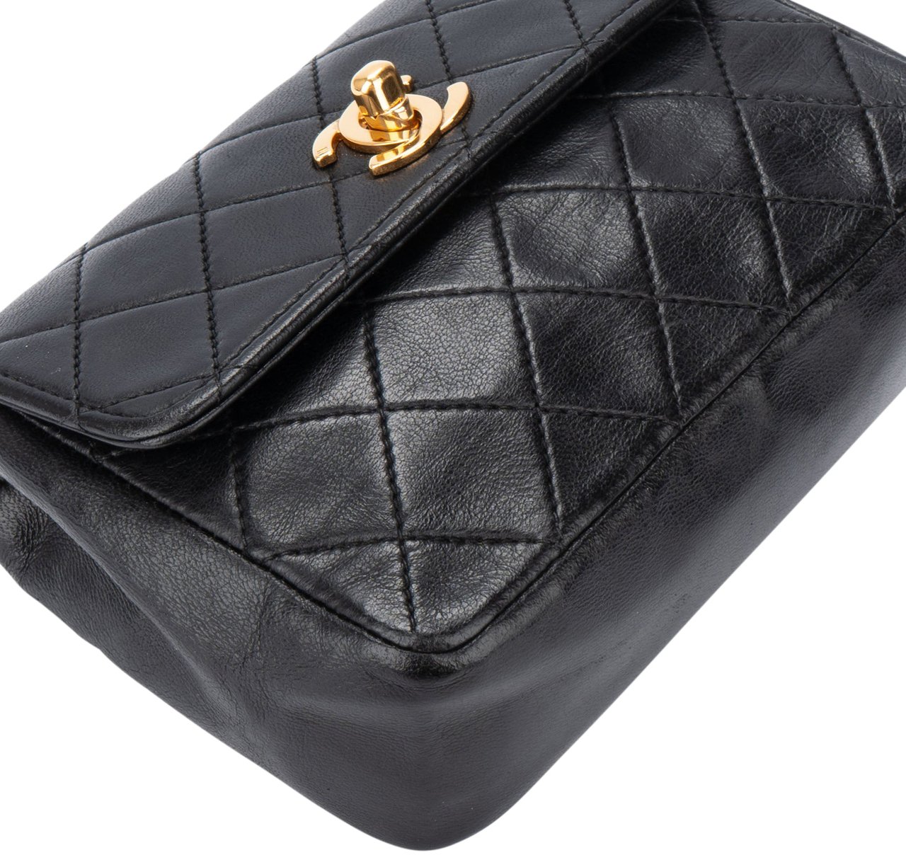 Chanel Chanel Quilted Lambskin 24K Gold Mini Single Flap Crossbody bag Divers