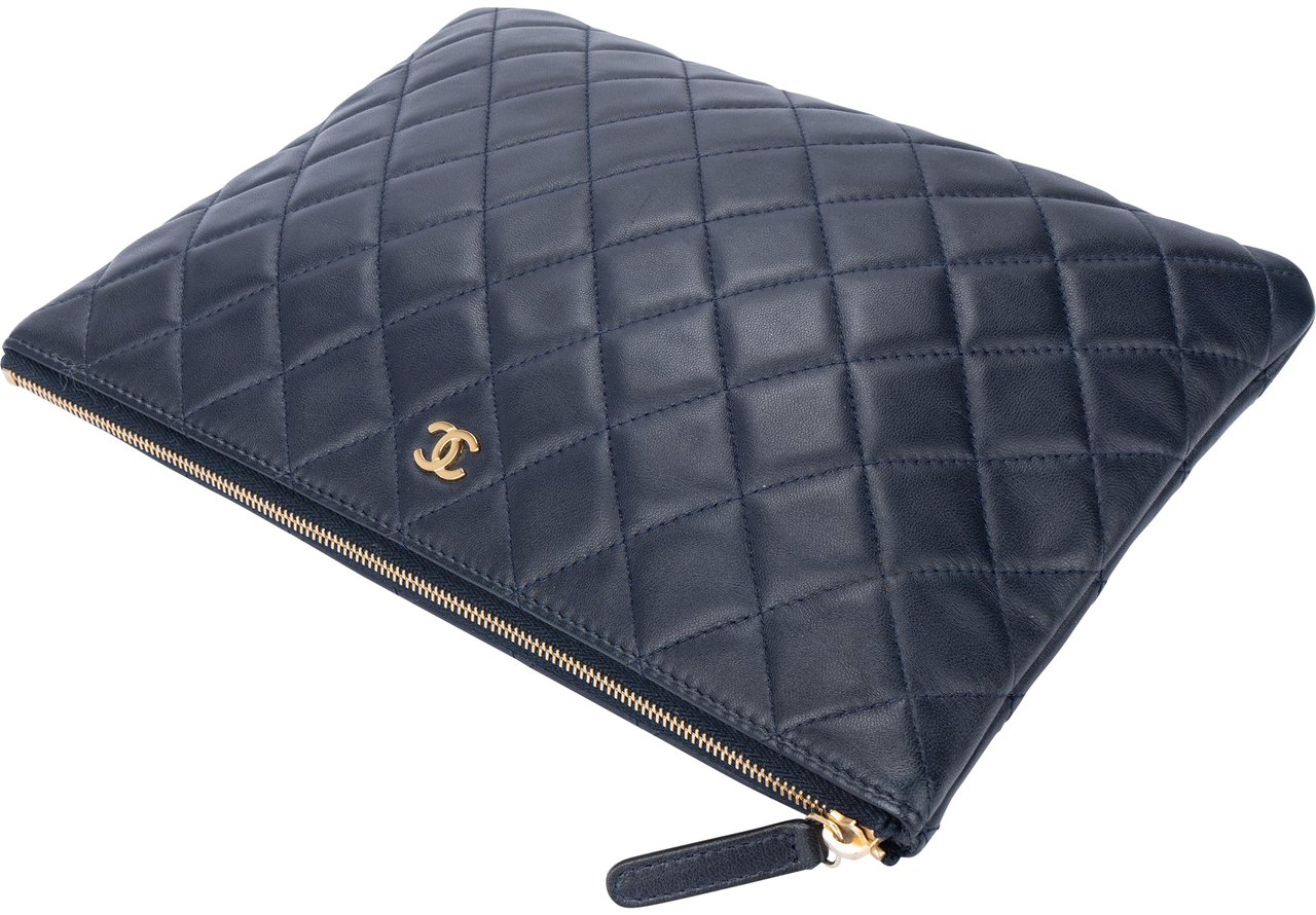 Chanel Chanel Quilted Lambskin CC Clutch Divers