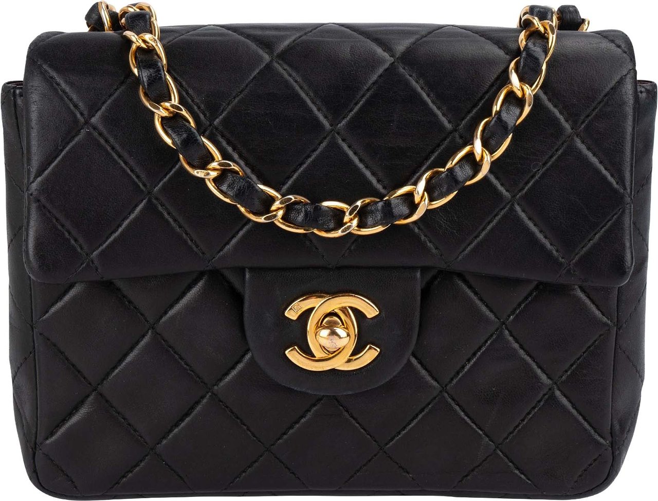 Chanel Chanel Quilted Lambskin Mini Rectangular 24K Gold Single Flap Crossbody Bag Zwart