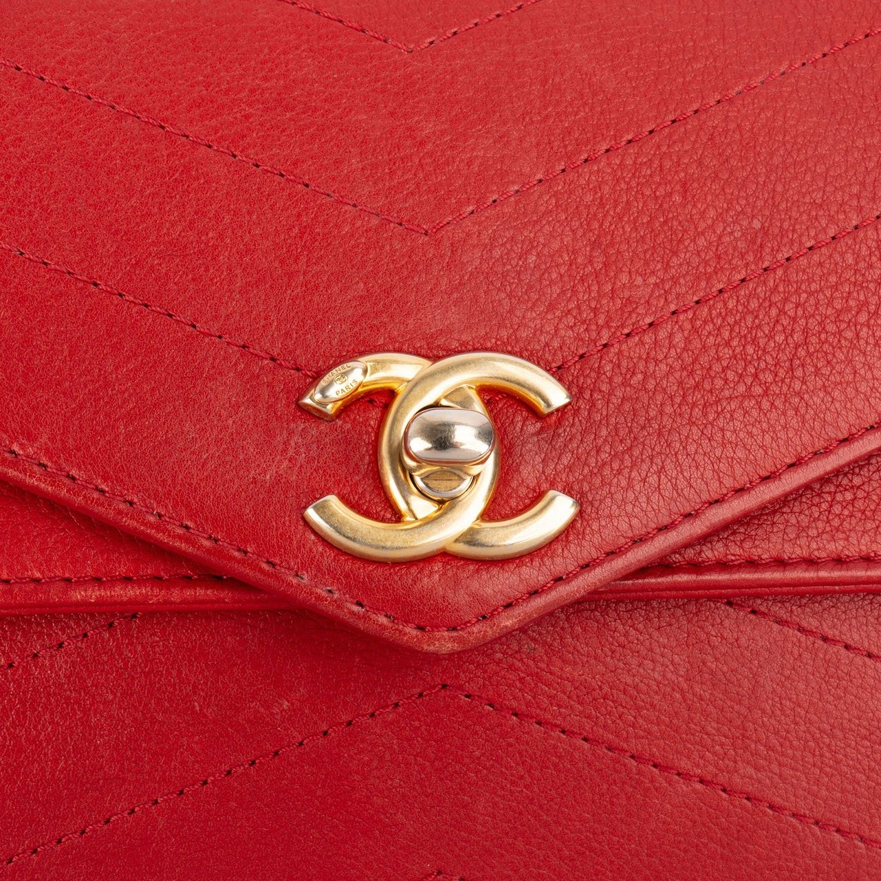 Chanel Chanel Stitched Leather Chevron Envelope Double Flap Shoulder Crossbody Bag Rood