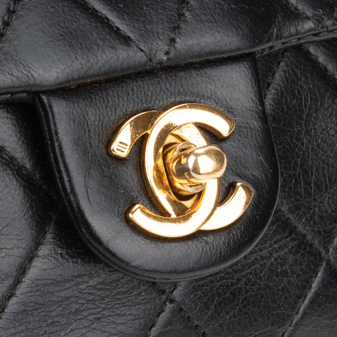 Chanel Chanel Quilted Lambskin 24K Gold Single Flap Crossbody Bag Divers