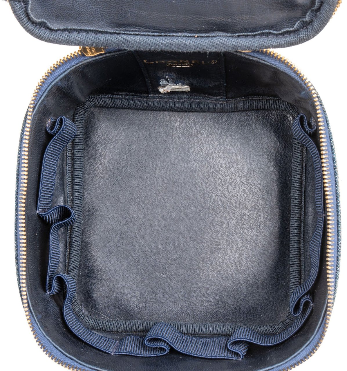 Chanel Chanel Denim CC Vanity Case Handbag Blauw