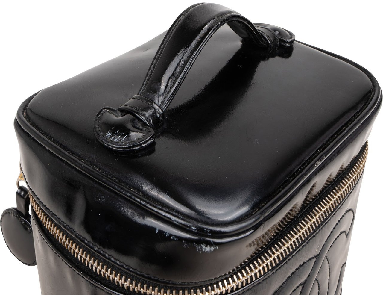 Chanel Chanel Patent Leather CC Vanity Case Handbag Zwart