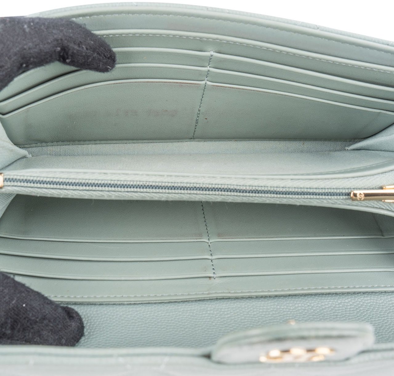 Chanel Chanel Quilted Caviar Leather Classic Long Flap Wallet Groen