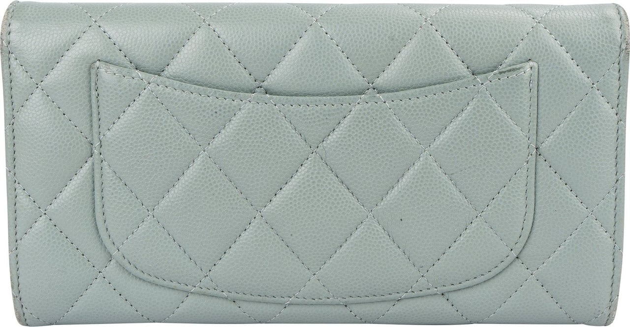 Chanel Chanel Quilted Caviar Leather Classic Long Flap Wallet Groen