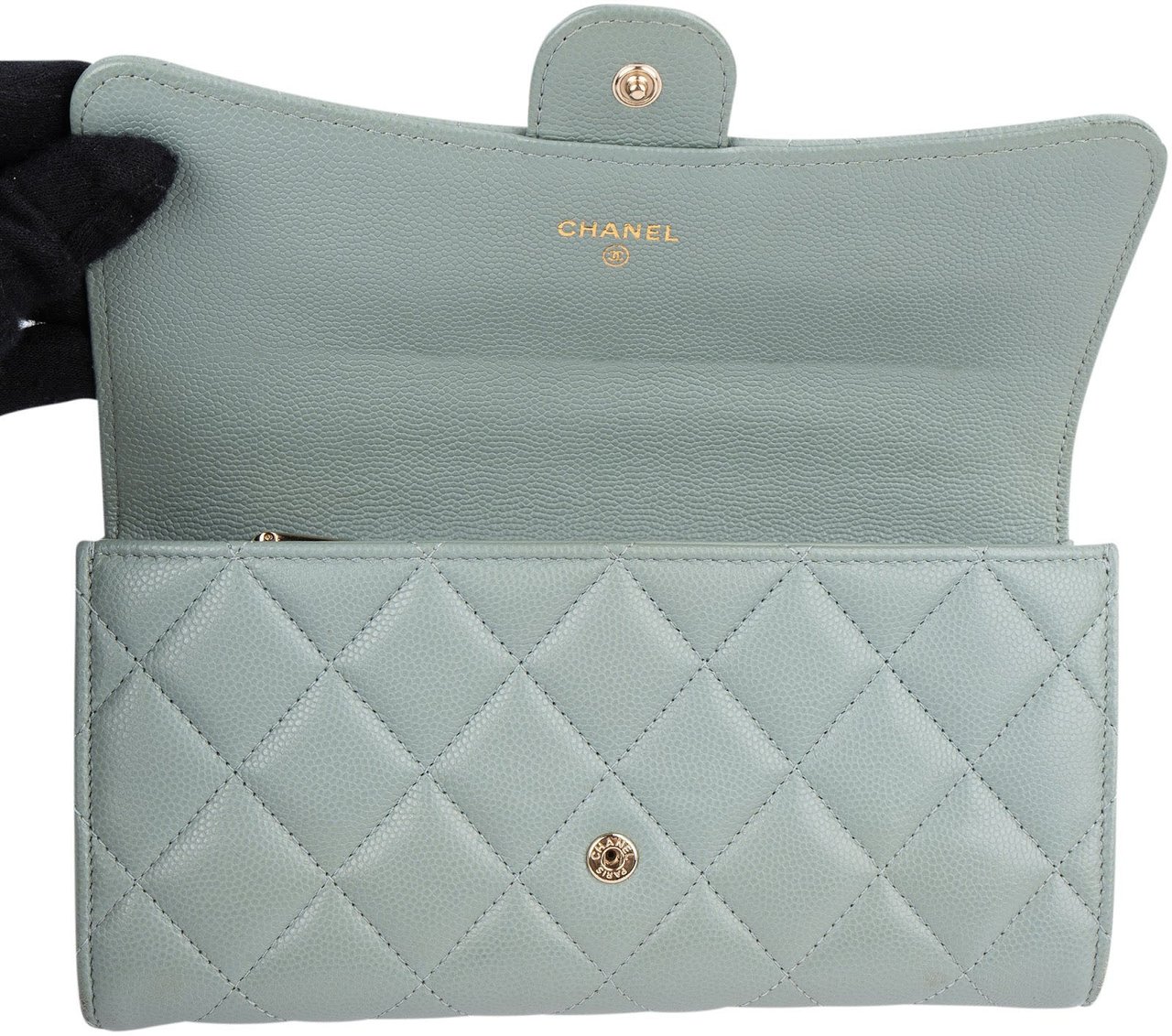 Chanel Chanel Quilted Caviar Leather Classic Long Flap Wallet Groen