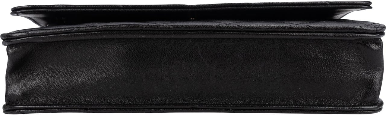 Chanel Quilted Lambskin Wallet on Chain Crossbody Bag Zwart