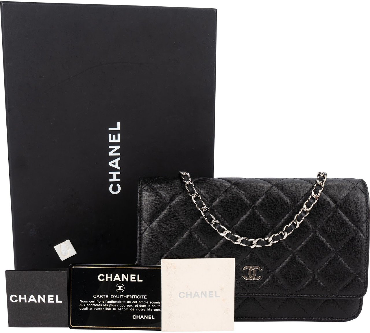 Chanel Quilted Lambskin Wallet on Chain Crossbody Bag Zwart