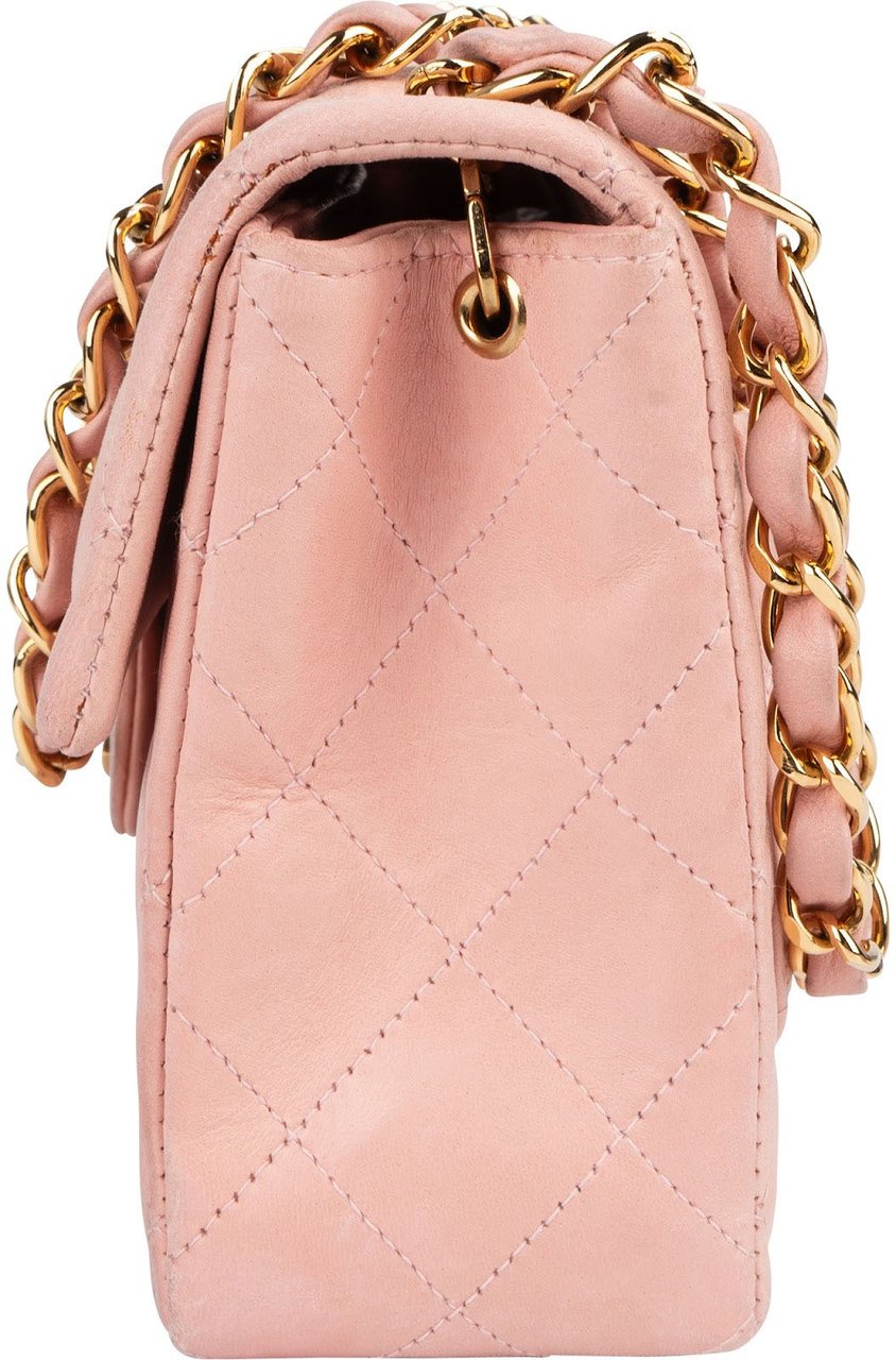 Chanel Chanel Quilted Lambskin 24K Gold Single Flap Crossbody Bag Rood