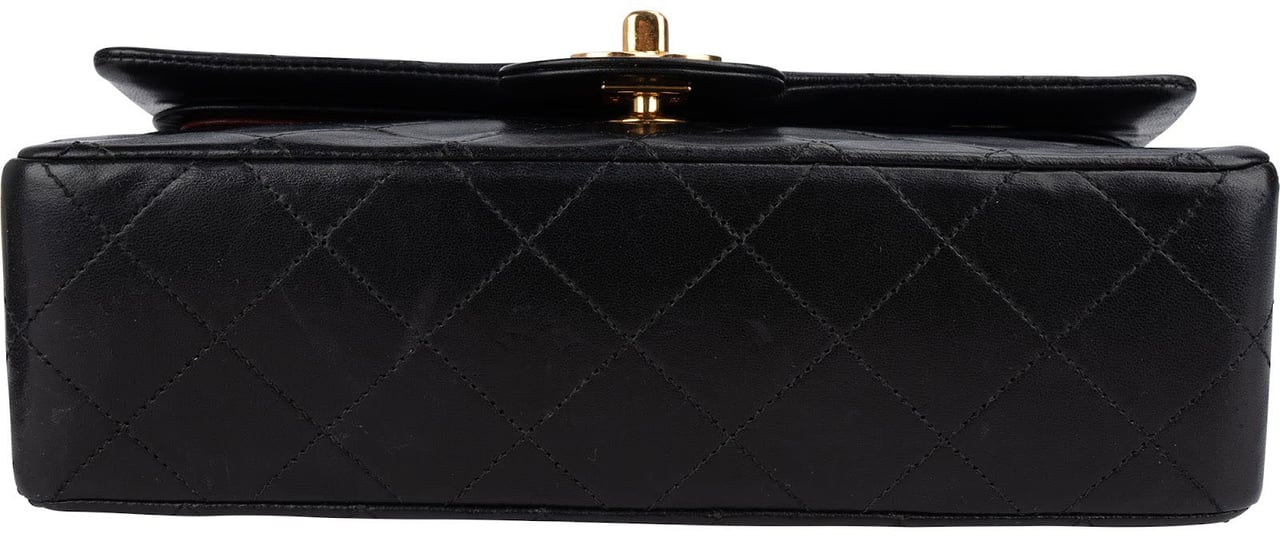 Chanel Chanel Quilted Lambskin 24K Gold Small Double Flap Shoulder Bag Zwart