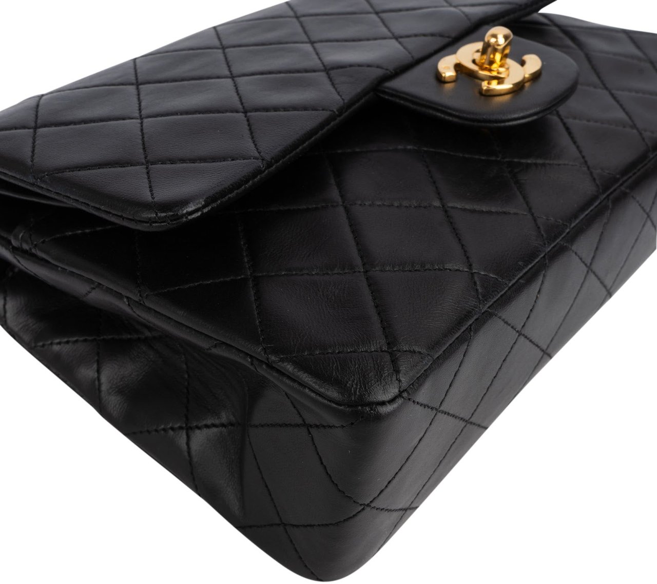 Chanel Chanel Quilted Lambskin 24K Gold Small Double Flap Shoulder Bag Zwart