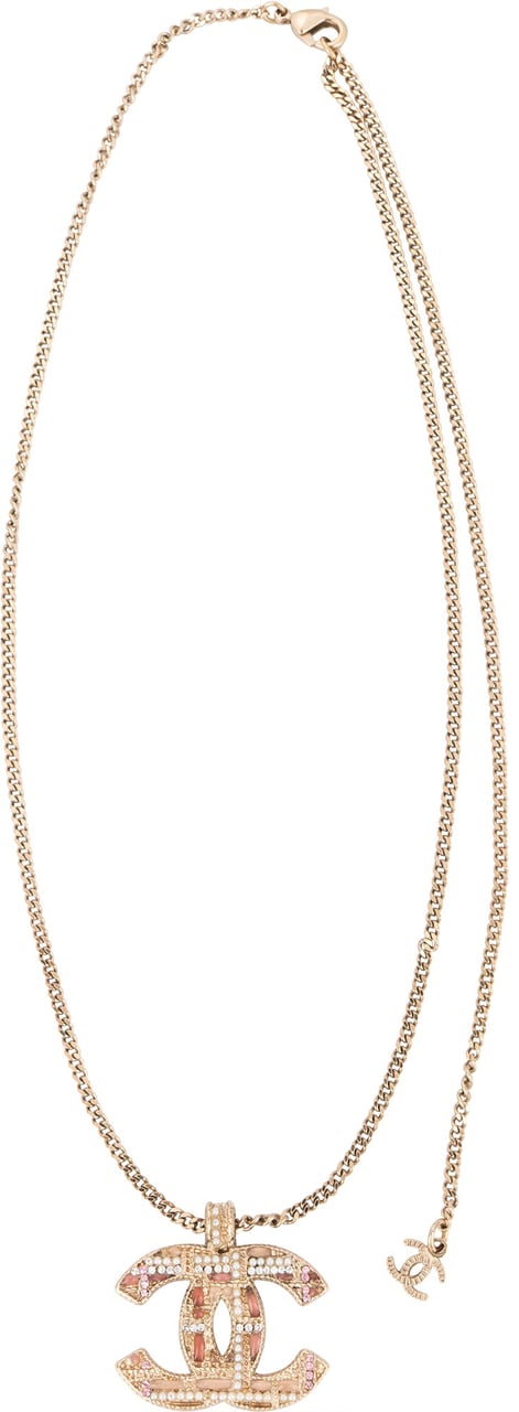 Chanel Chanel Pearl Ornaments CC Necklace Divers