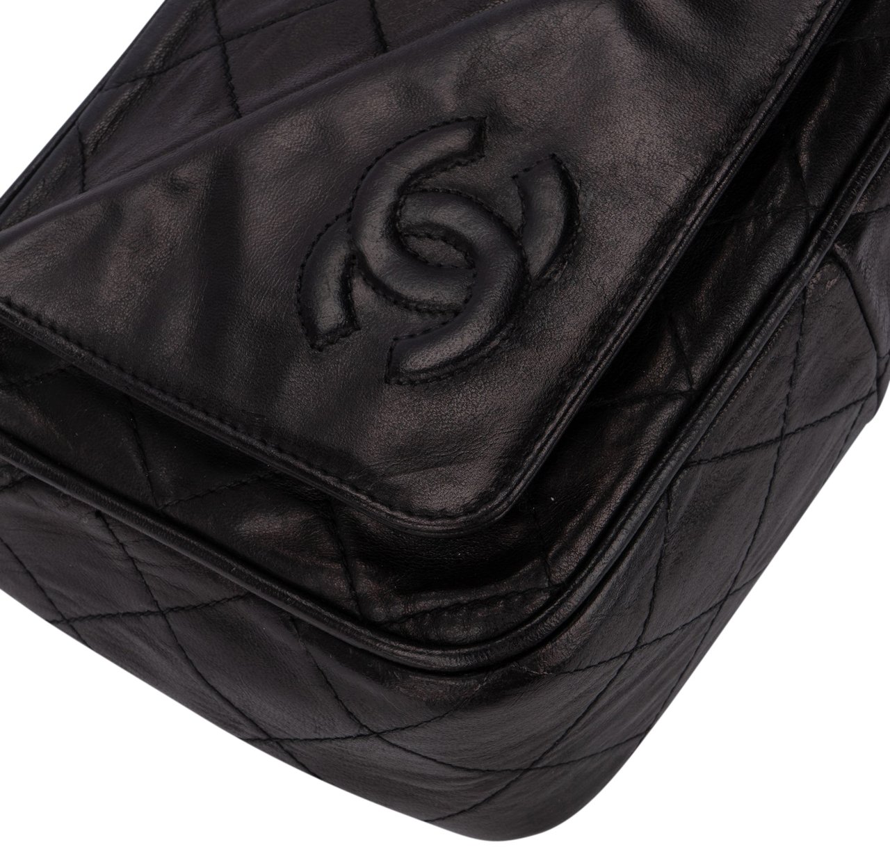 Chanel Chanel Quilted Lambskin CC Camera Crossbody Bag Divers