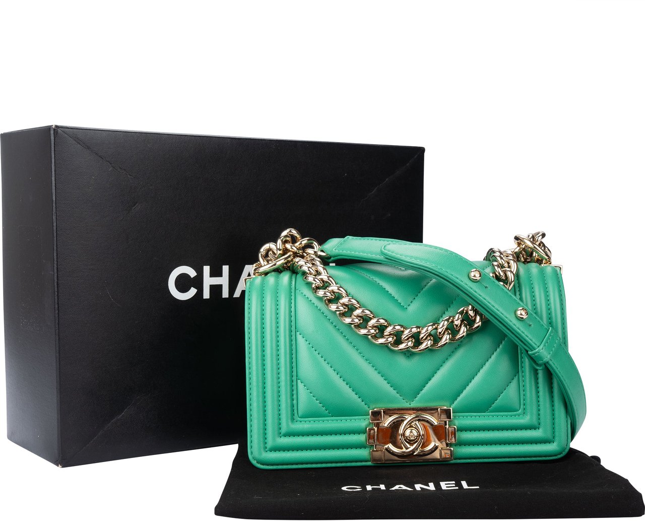 Chanel Chanel Chevron Lambskin Boy Single Flap Crossbody Bag Divers