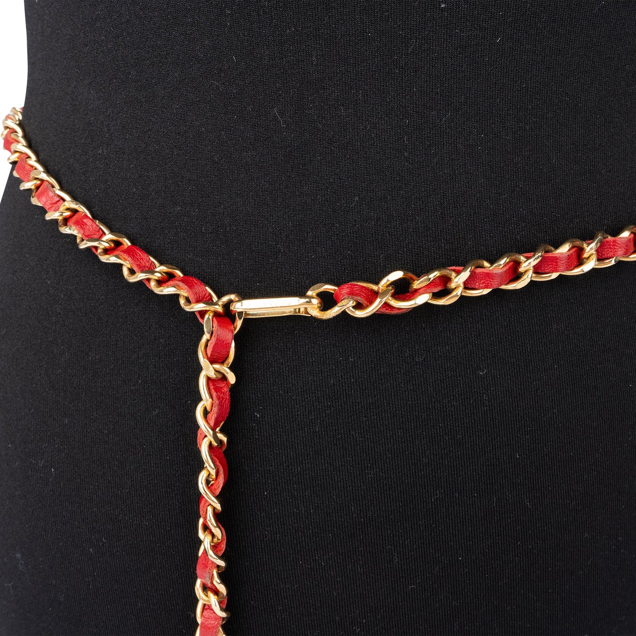 Chanel Chanel Rouge Lambskin 1984 Golden Belly Chain (94) Divers