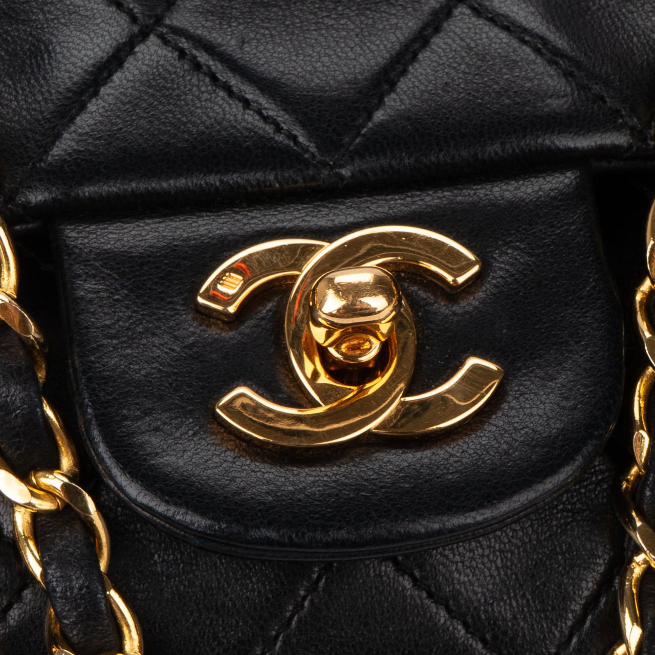 Chanel Chanel Quilted Lambskin 24K Gold Medium Double Flap Crossbody Bag Divers
