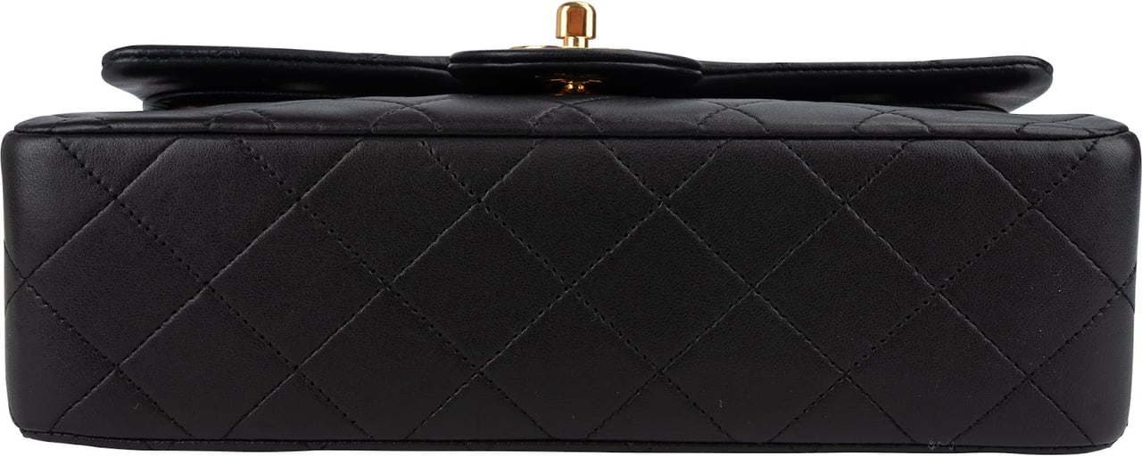 Chanel Quilted Lambskin 24K Gold Small Double Flap Shoulder Bag Zwart
