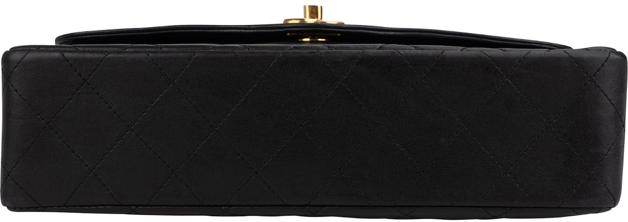 Chanel Quilted Lambskin 24K Gold Double Flap Shoulder Bag Zwart