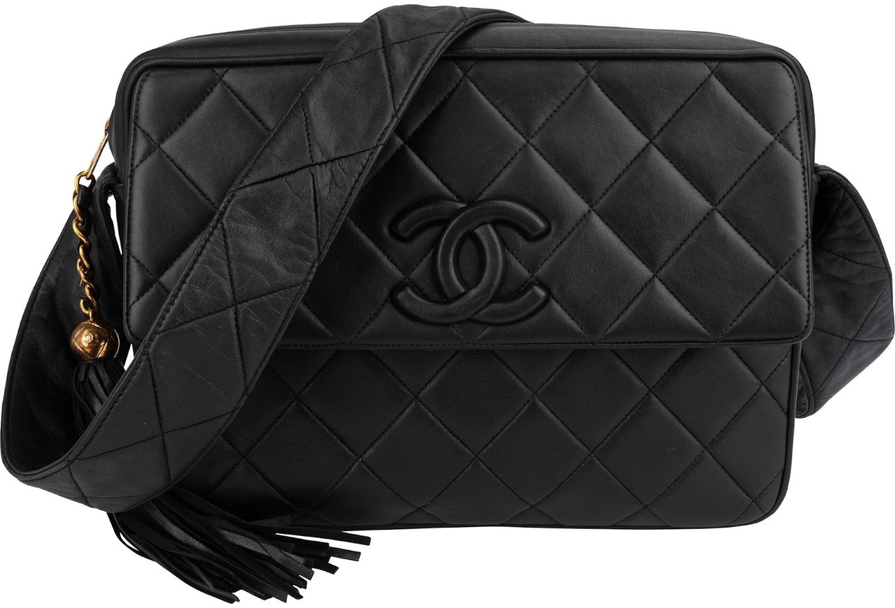 Chanel Quilted Lambskin Tassel Camera Crossbody Bag Zwart
