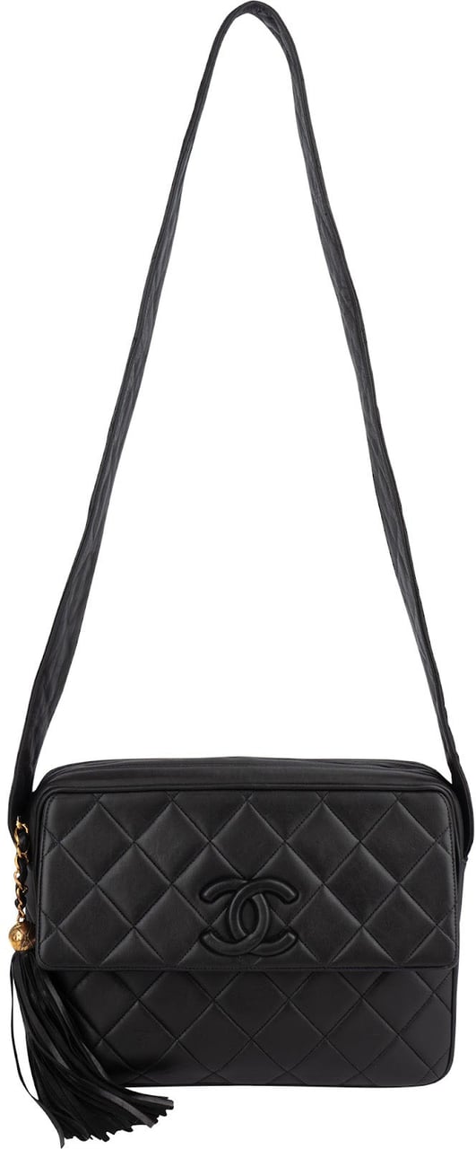 Chanel Quilted Lambskin Tassel Camera Crossbody Bag Zwart