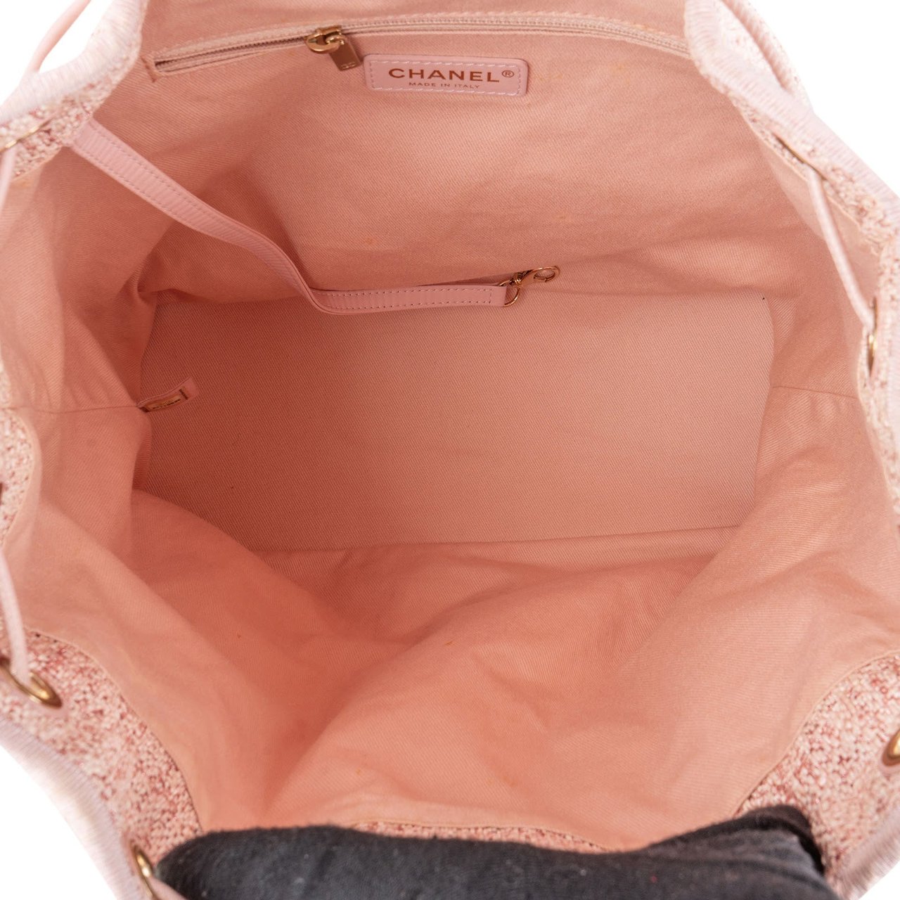 Chanel Chanel Woven Tweed Deauville Drawstring Bucket Backpack Rood