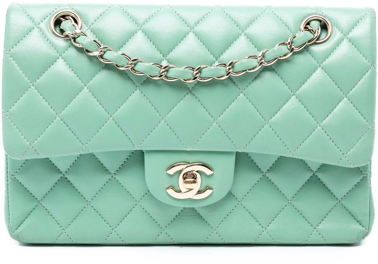 Chanel Small Classic Lambskin Double Flap Groen