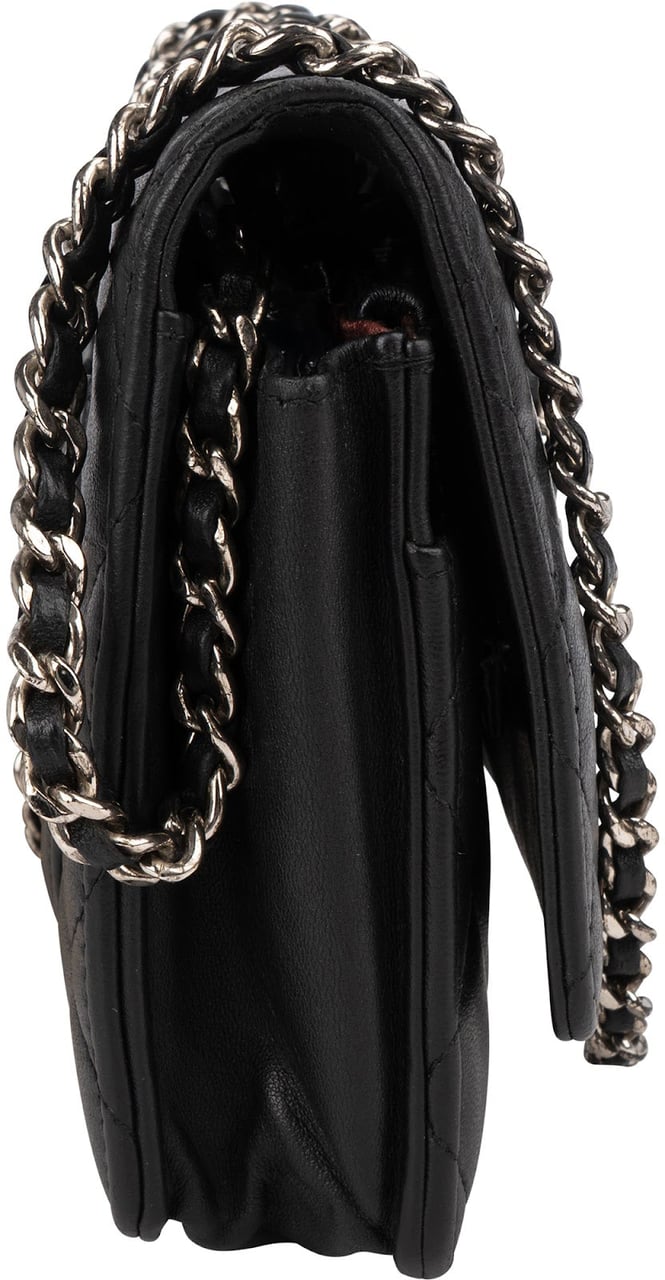 Chanel Quilted Lambskin Wallet on Chain Crossbody Bag Zwart