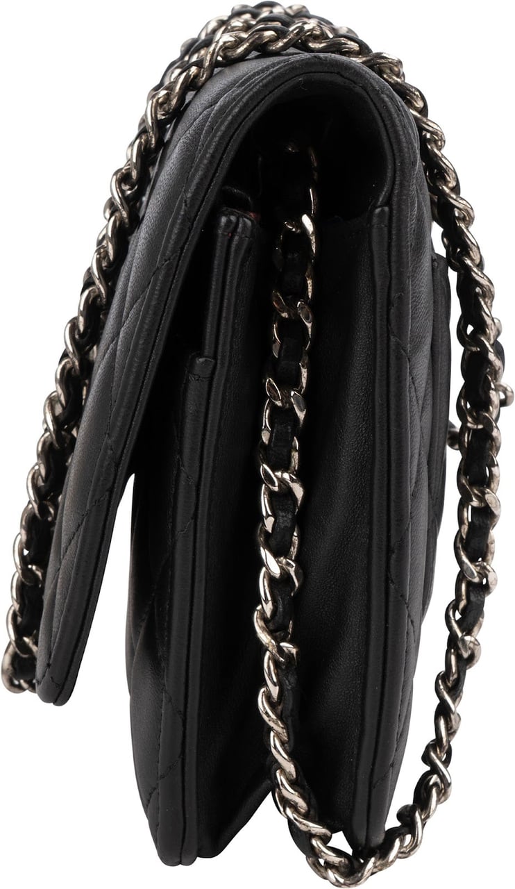 Chanel Quilted Lambskin Wallet on Chain Crossbody Bag Zwart