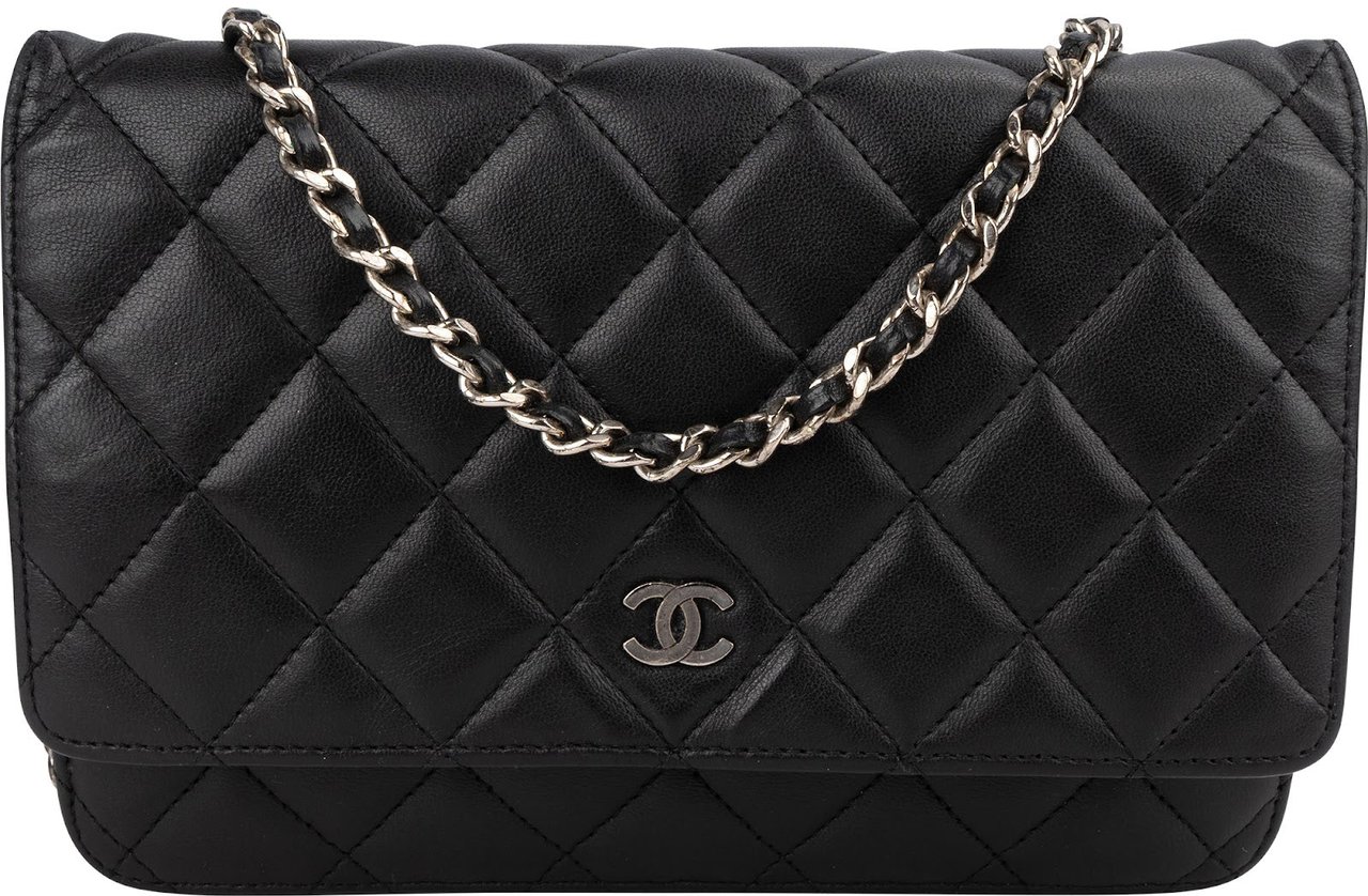 Chanel Quilted Lambskin Wallet on Chain Crossbody Bag Zwart
