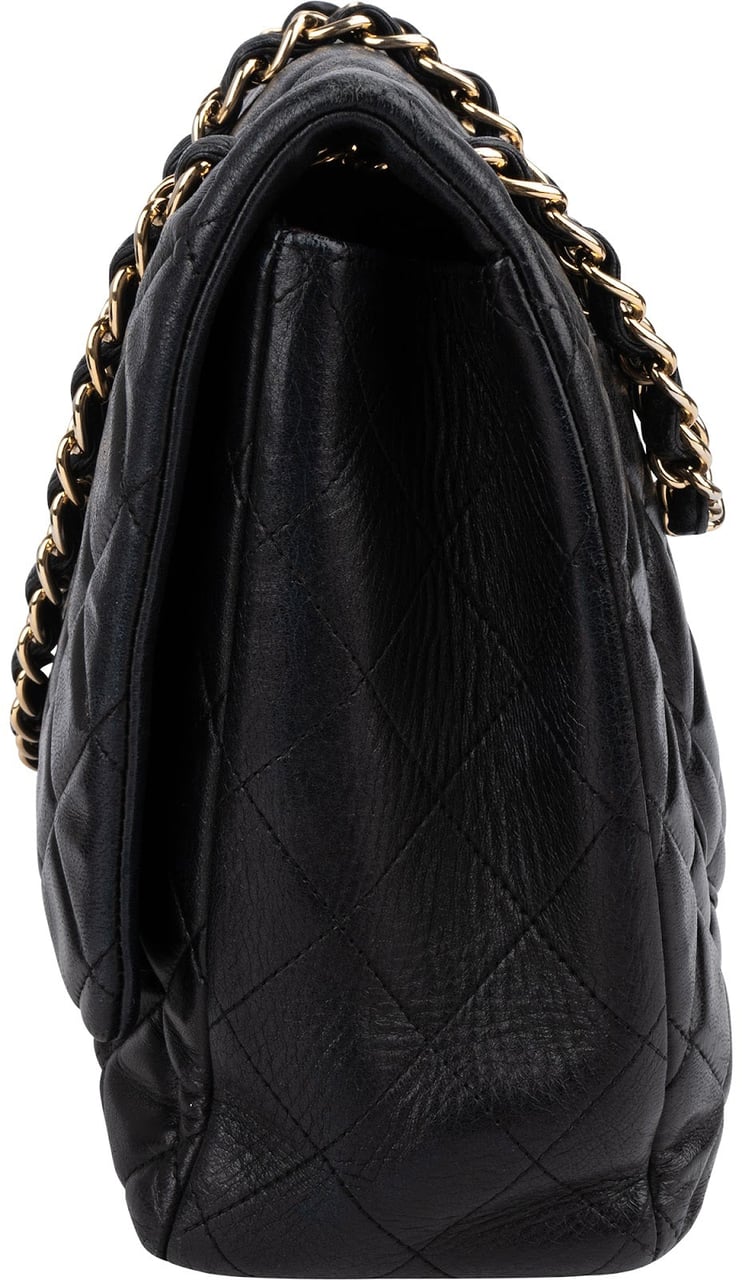 Chanel Quilted Lambskin Maxi Single Flap Crossbody Bag Zwart