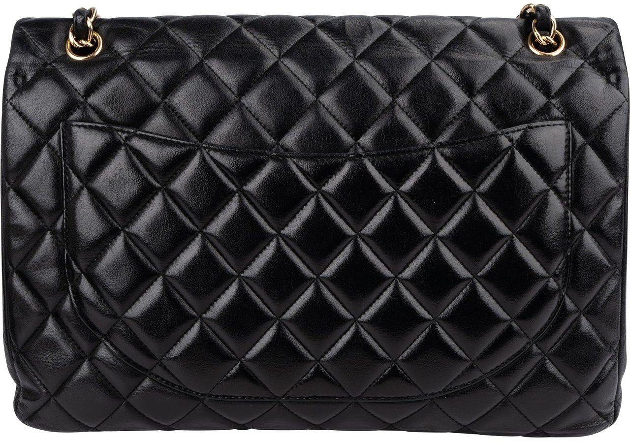 Chanel Quilted Lambskin Maxi Single Flap Crossbody Bag Zwart