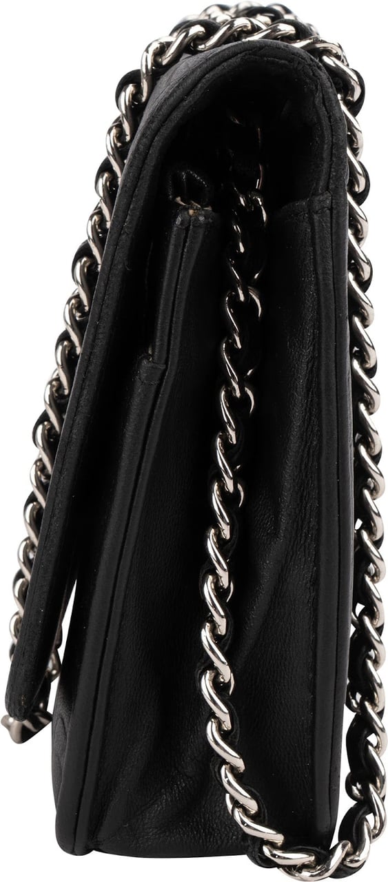 Chanel Camellia Embossed Wallet on Chain Crossbody Bag Zwart