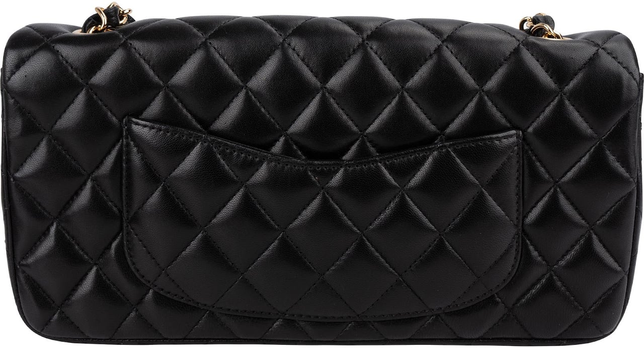 Chanel Chanel Quilted Lambskin East West Single Flap Shoulder Bag Zwart