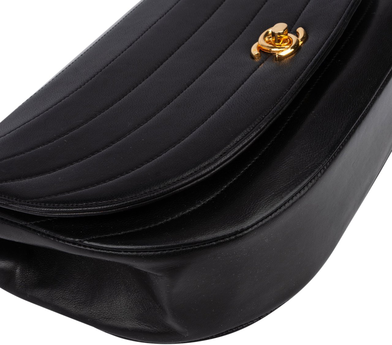 Chanel Chanel Quilted Lambskin 24K Gold Single Flap Shoulder Bag Divers
