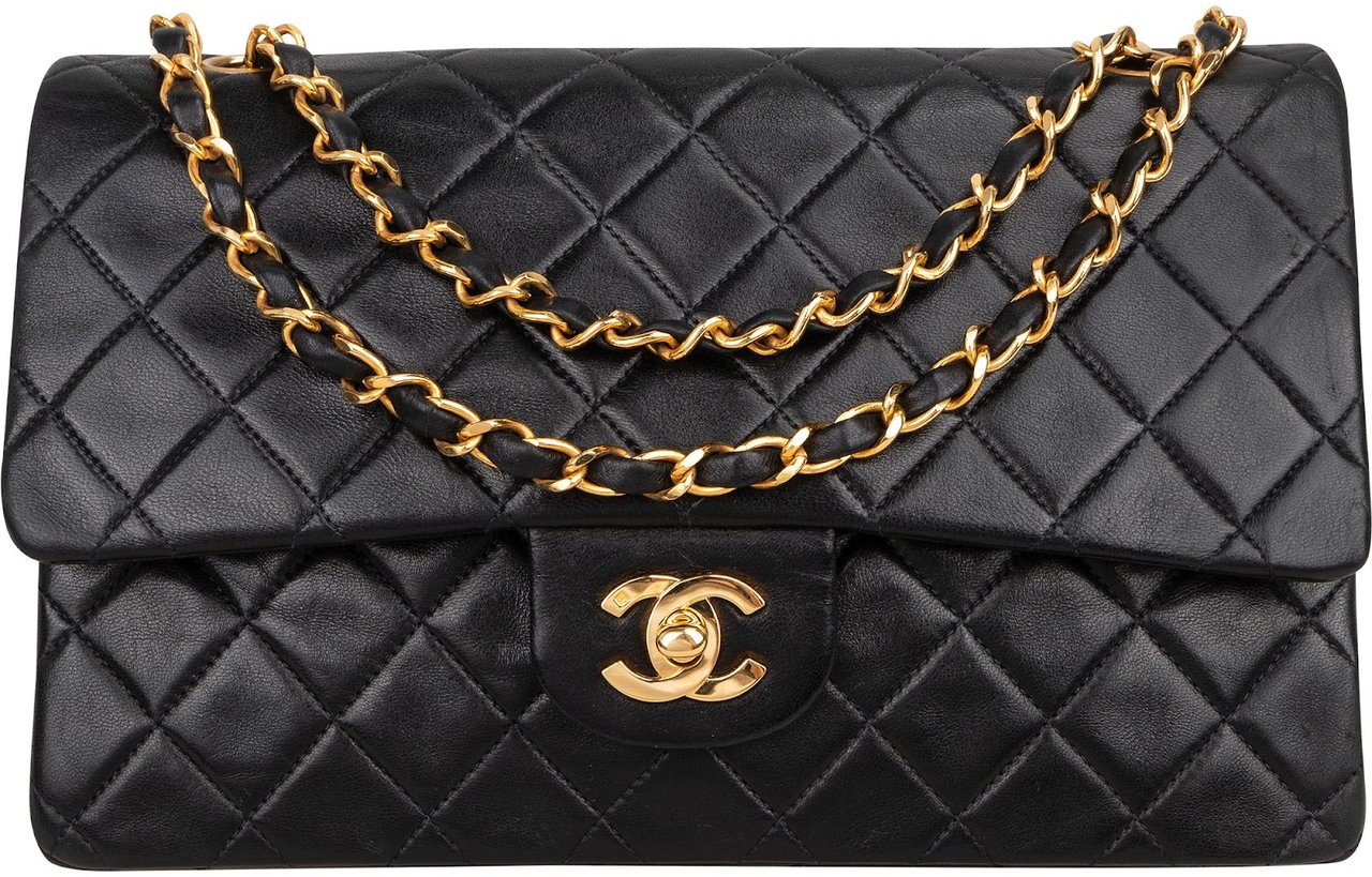 Chanel Quilted Lambskin Medium 24K Gold Double Flap Shoulder Bag Zwart