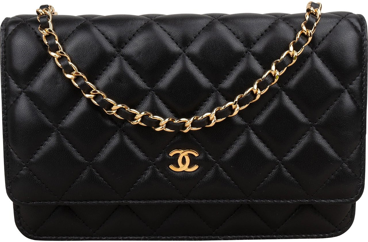 Chanel Quilted Lambskin Wallet on Chain Crossbody Bag Zwart