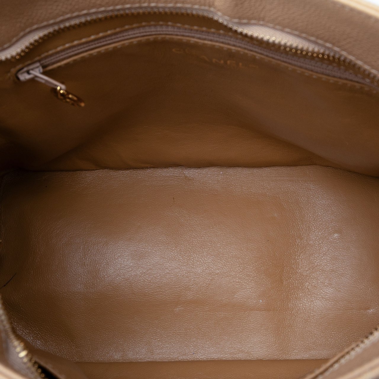 Chanel Caviar Medallion Tote Bruin