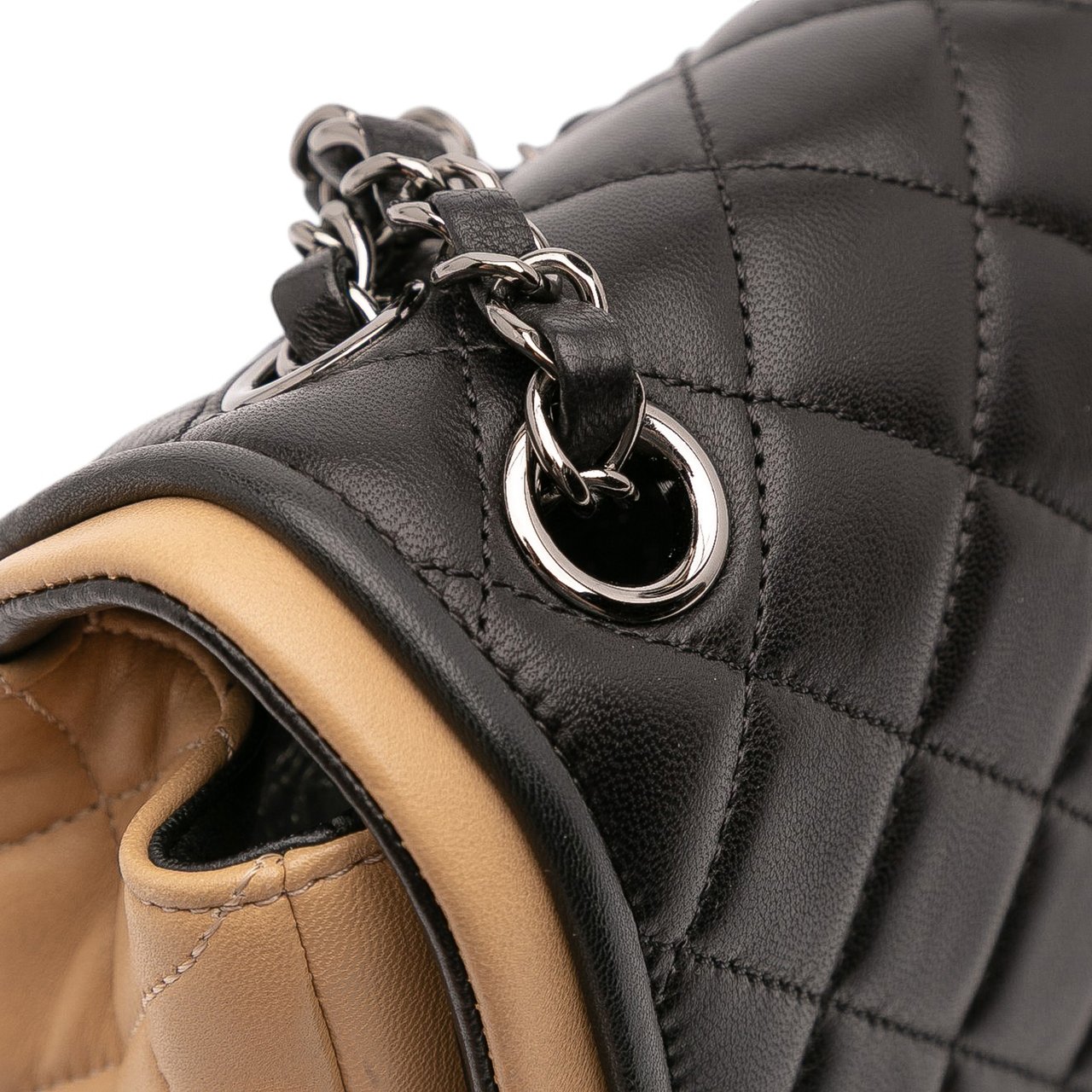 Chanel Jumbo Classic Bicolor Lambskin Twist Flap Zwart