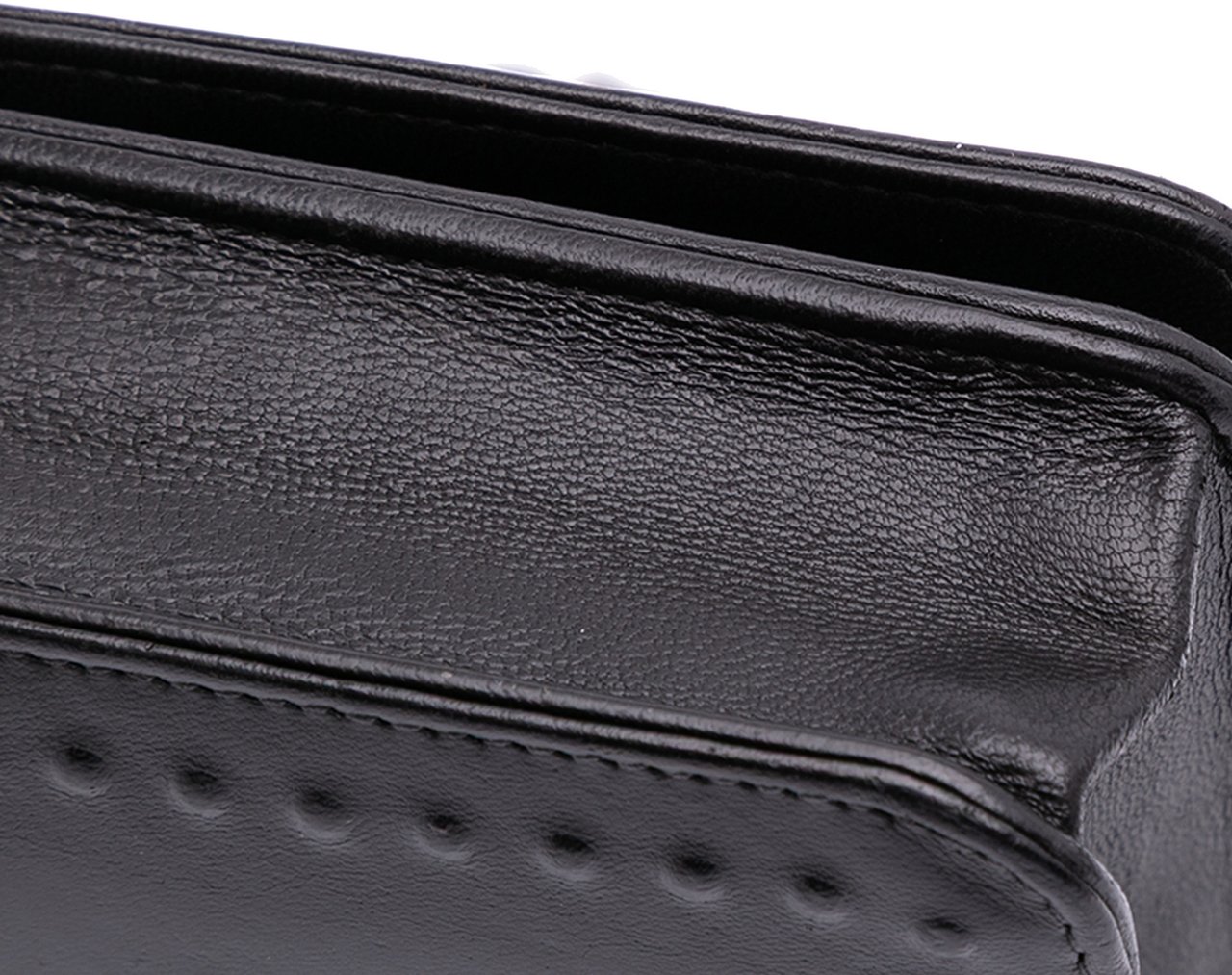 Chanel CC Embossed Lambskin Wallet on Chain Zwart