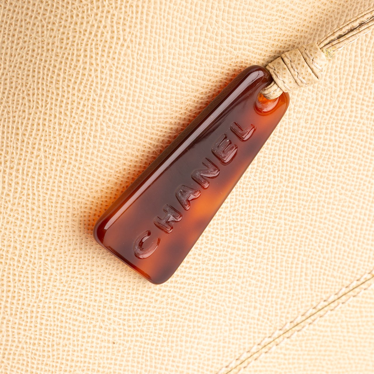 Chanel Grained Calfskin Tortoise Top Handle Tote Bruin